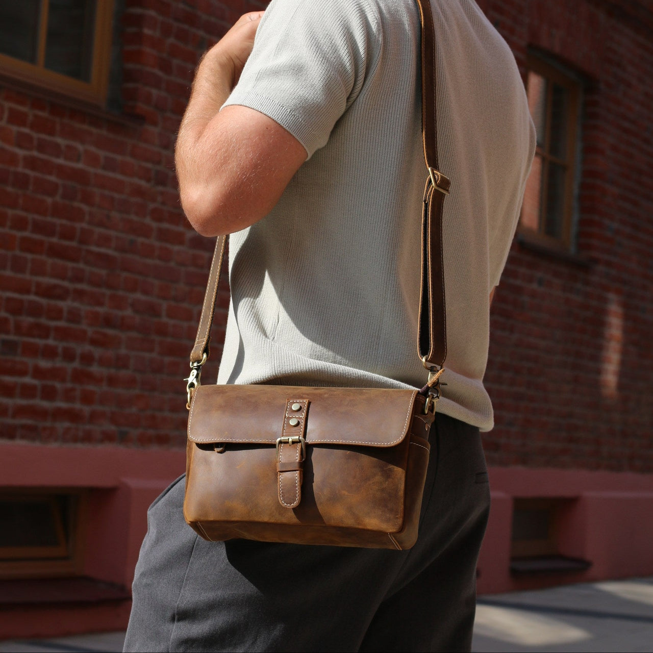 Veston Satchel
