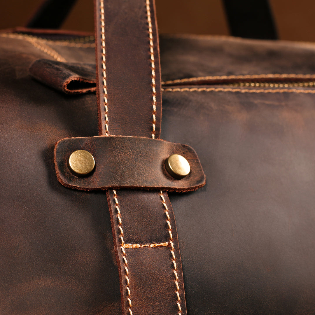 Durable Bartlow Duffle leather bag